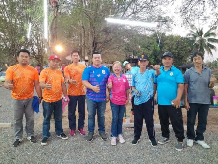 นางสุพิศ เถียรทิม นายกเทศมนตรีตำบลหนองหาร พร้อมผู้บริหาร สมาชิกสภาเทศบาล ร่วมให้กำลังใจนักกีฬาในการแข่งขันกีฬาเปตองต้านยาเสพติด กีฬาประชาชนเทศบาลตำบลหนองหาร ในวันที่ 13 มีนาคม 2567 โดยจะมีการแข่งขันทุกวันพุธ ตั้งแต่วันที่ 28 กุมภาพันธ์ - 3 เมษายน 2567