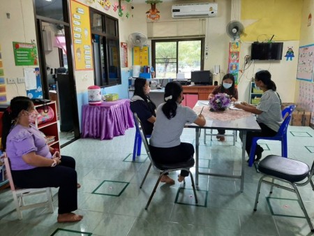 ตรวจประเมินความพร้อมศูนย์พัฒนาเด็กเล็กเทศบาลตำบลหนองหาร ก่อนเปิดภาคเรียนที่๑ ปีการศึกษา ๒๕๖๕  ในวันที่ ๑ ก.ค.๒๕๖๕ โดยหัวหน้าฝ่ายอำนวยการ นางนงนุช แสงป้อ