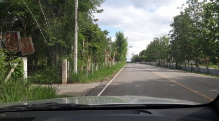 งานบริการสาธารณะ ไฟกิ่งส่องสว่างถนนสายหลังสวนนงนุช(ม.10เกษตรใหม่)