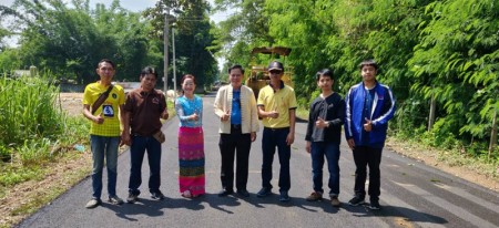 ประชาชนตำบลหนองหาร ขอกราบขอบคุณ ท่านบุญเลิศ บูรณุปกรณ์ สนับสนุนงบประมาณโครงการก่อสร้างถนน โอเวอร์เลย์ บ้านเกษตรใหม่ หมู่ที่ 10 ข้างสวนนงนุช กว้าง 6 เมตร ยาว 950 เมตร งบประมาณ 1,779,000 บาท ขอบคุณท่านสจ. สุพล ณ วิชัย นางสุพิศ เถียรทิม นายกเทศมนตรีตำบลหนองห
