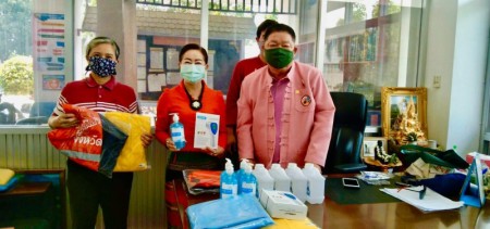เทศบาลตำบลหนองหาร นำโดย ท่านสุพิศ เถียรทิม นายกเทศมนตรีตำบลหนองหาร คณะผู้บริหาร สมาชิกสภาฯ พนักงาน ขอขอบคุณ สันนิบาตเทศบาลจังหวัดเชียงใหม่