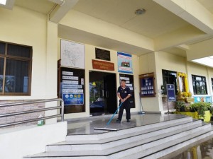 จัดกิจกรรมบิ๊กคลีนนิ่งเดย์ "Big Cleaning Day" ณ สำนักงานเทศบาลตำบลหนองหาร