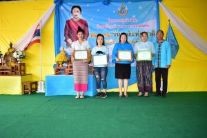 เทศบาลตำบลหนองหาร จัดกิจกรรมอาสาพัฒนารักษาสิ่งแวดล้อมถนนเฉลิมพระเกียรติฯเนื่องในโอกาสวันเฉลิพระชนม์พรรษา 88 พรรษา 12 สิงหาคม 2562 สมเด็จพระนางเจ้าสิริกิติ์ พระบรมราชินีนาถ พระบรมราชชนนีพันปีหลวง วันพฤหัสบดี ที่ 8 สิงหาคม 2562 ณ ถนนเลียบคลองชลประทานฝั่งซ้า