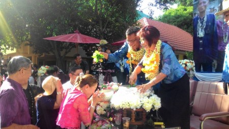 ร่วมงานพิธีสระเกล้าดำหัวนายอำเภอสันทราย 18 เมษายน 2560