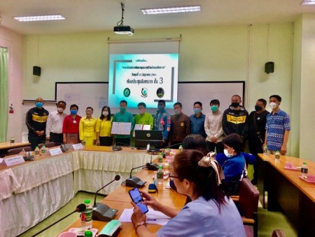 ท่านสุพิศ เถียรทิม นายกเทศมนตรีตำบลหนองหาร ร่วมเวทีขับเคลื่อน คณะกรรมการพัฒนาคุณภาพชีวิตอำเภอสันทราย บันทึกข้อตกลง (MOU) ว่าด้วยความร่วมมือทางวิชาการ ระหว่างวิทยาลัยบริหารศาสตร์กับที่ว่าการอำเภอสันทราย