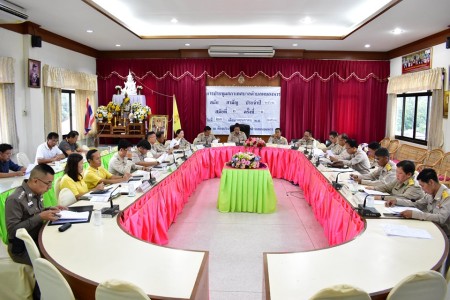 การประชุมสภาเทศบาลตำบลหนองหาร สมัย สามัญ ประจำปี ๒๕๖๒ สมัยที่ ๒ ครั้งที่ ๑ วันพฤหัสบดีที่ ๒๓ เดือน พฤษภาคม พ.ศ. ๒๕๖๒ ณ ห้องประชุมสำนักงานเทศบาลตำบลหนองหาร